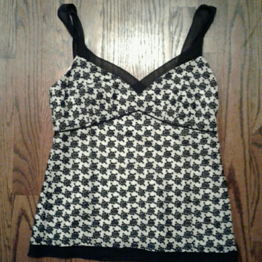 Ann Taylor sz 2 sleeves shirt